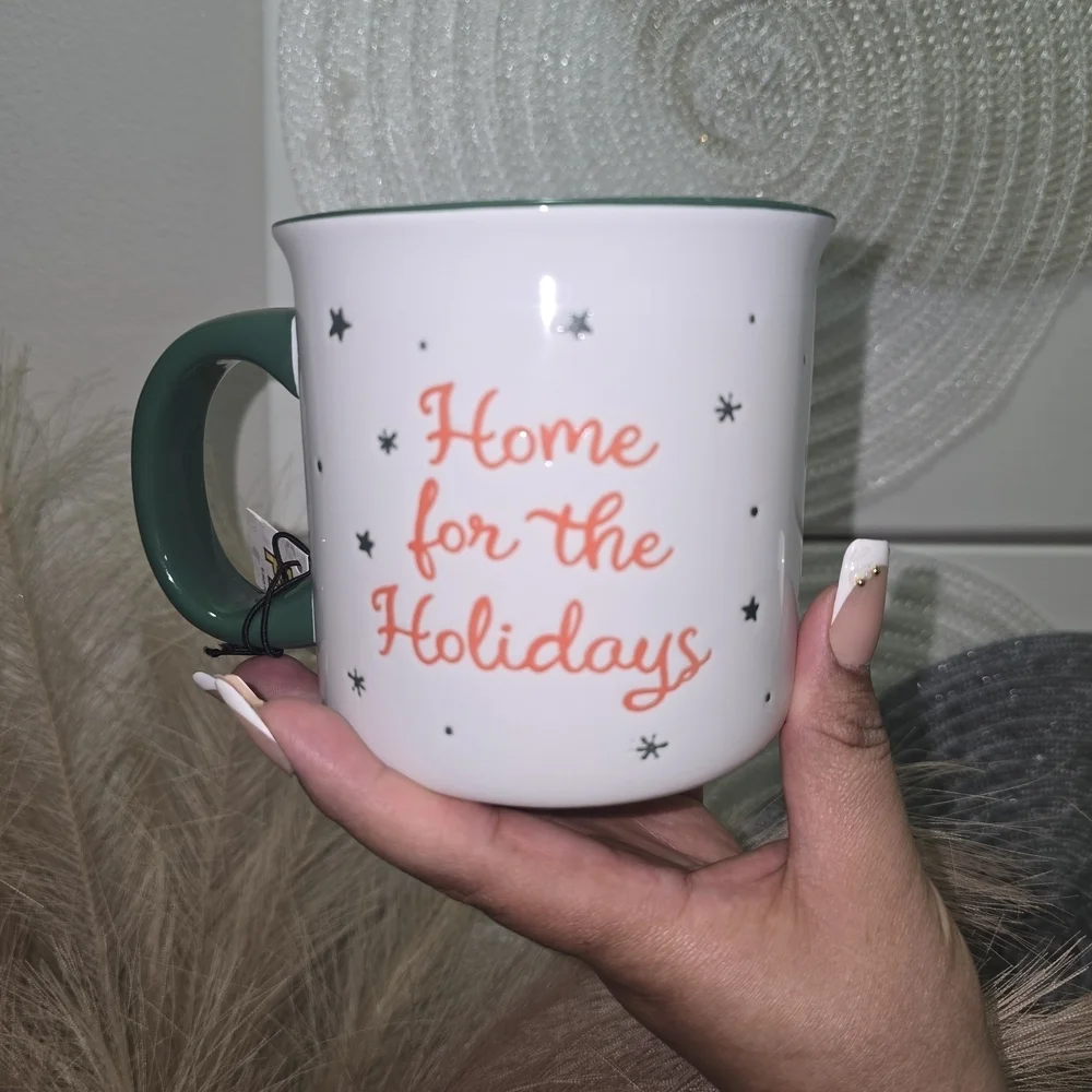 Peanuts Mug with Green Handle and Star Accents